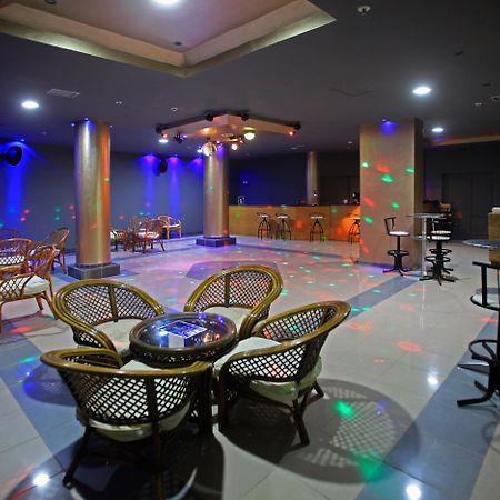 St Constantin Hotel กูเวส ภายนอก รูปภาพ