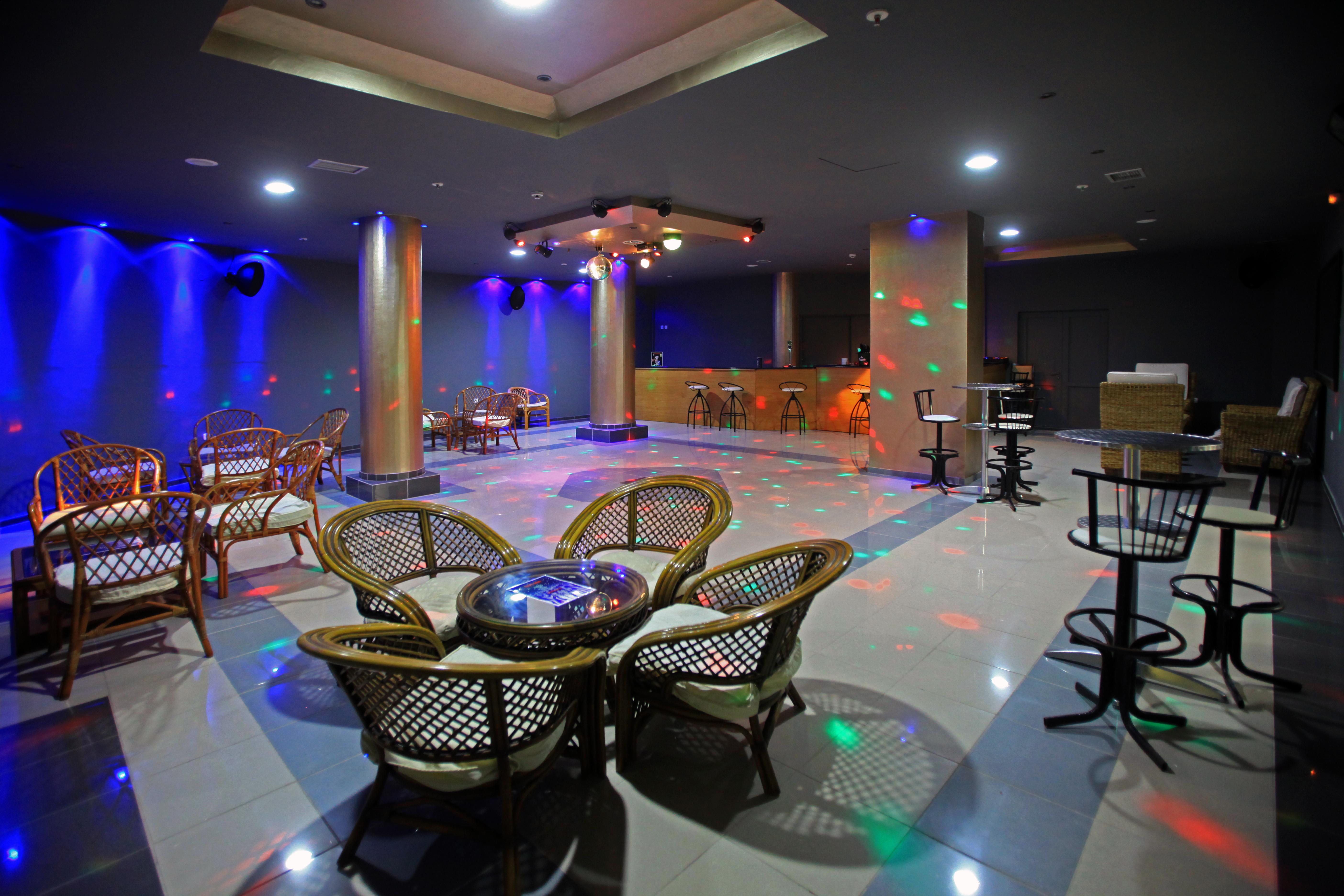 St Constantin Hotel กูเวส ภายนอก รูปภาพ