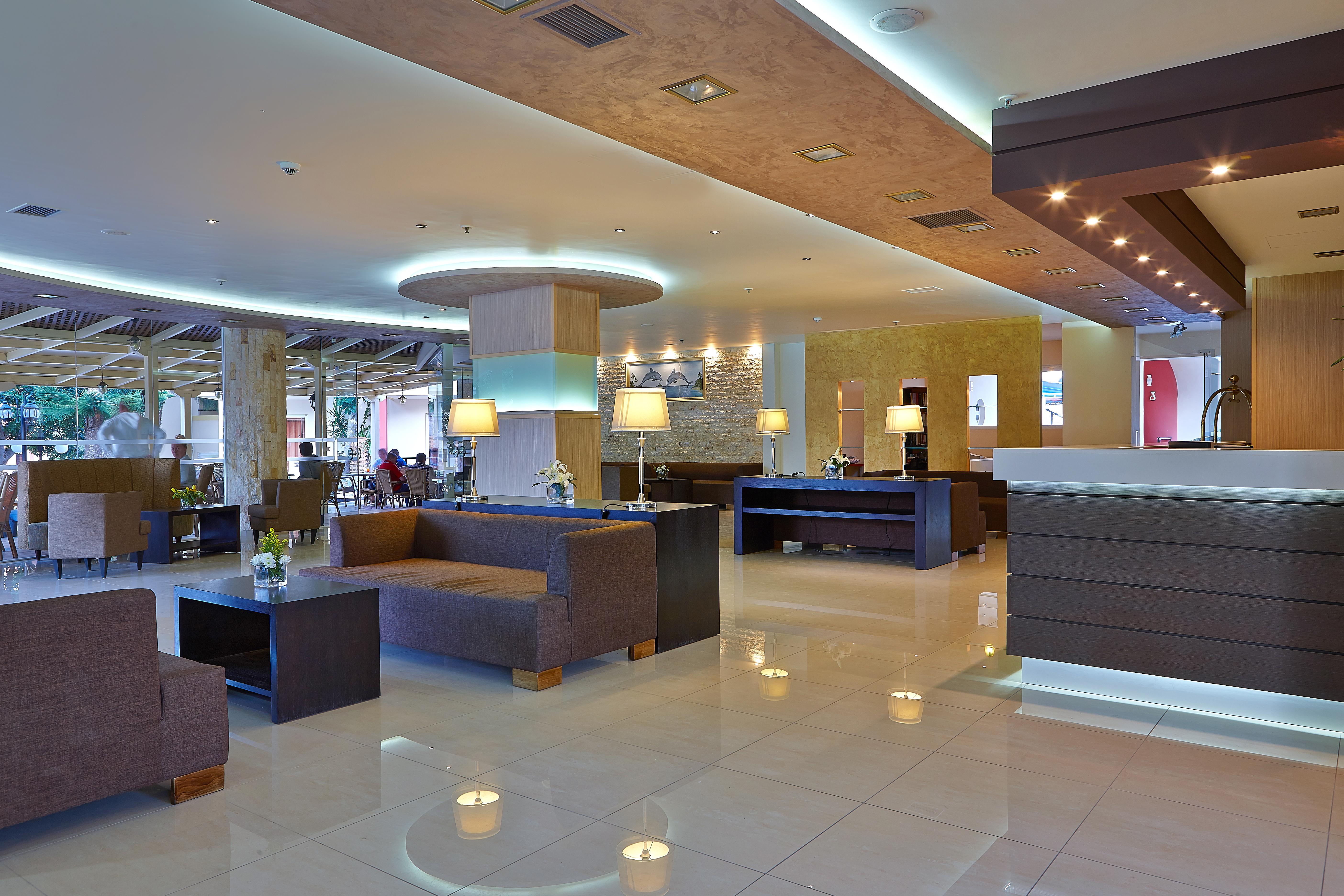 St Constantin Hotel กูเวส ภายนอก รูปภาพ