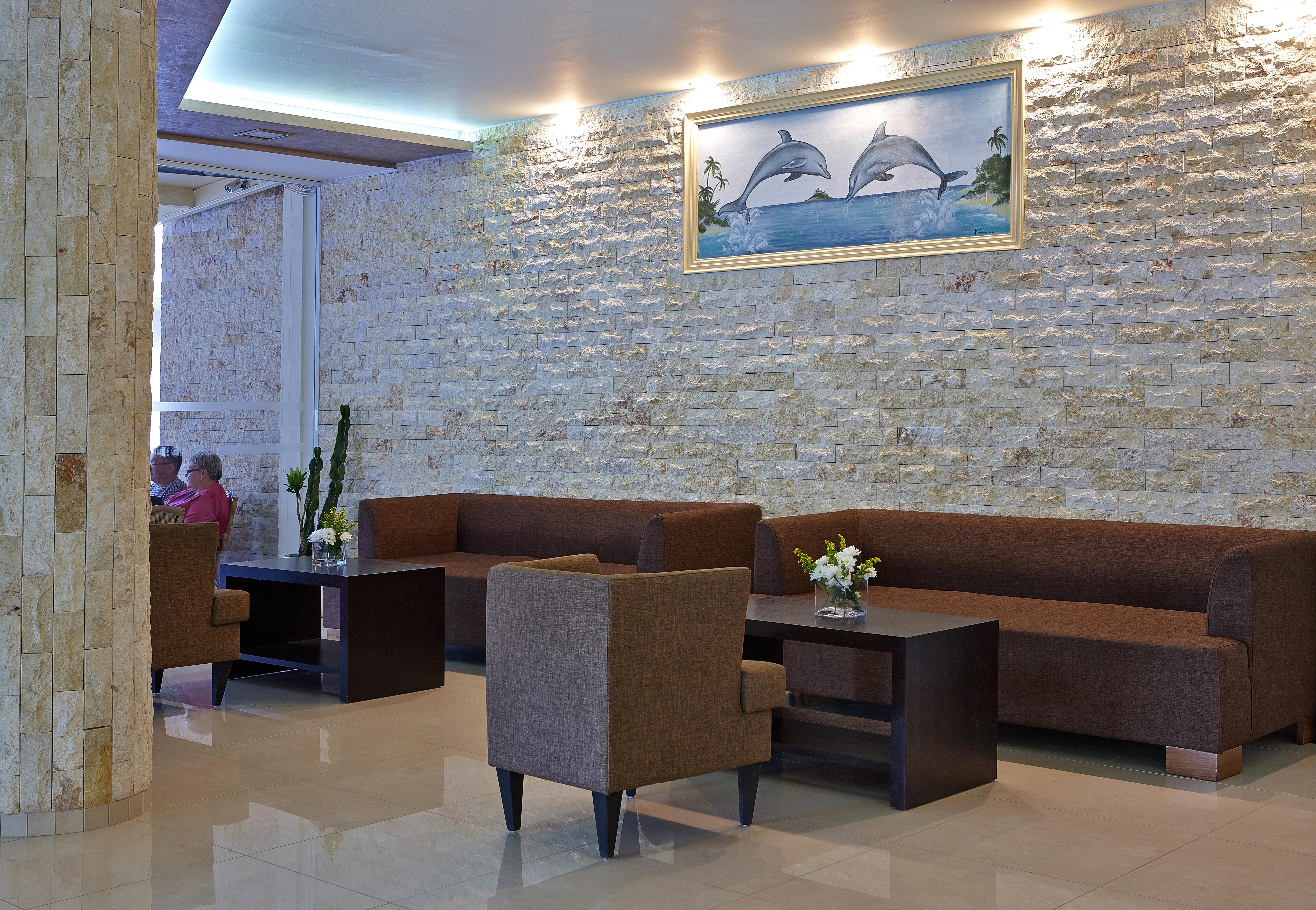 St Constantin Hotel กูเวส ภายนอก รูปภาพ