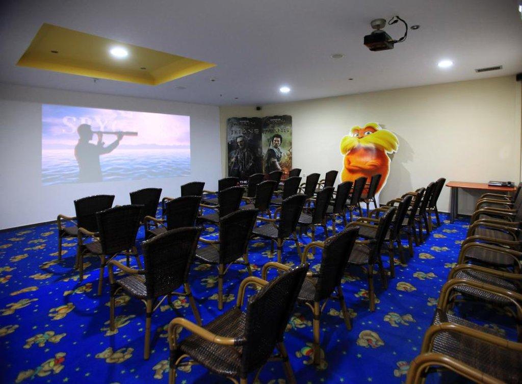 St Constantin Hotel กูเวส ภายนอก รูปภาพ